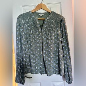 Adorable Lucky Brand top (never worn)